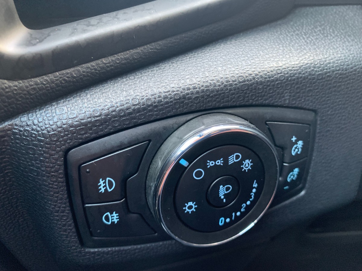 Ford EcoSport 125 | ST-LINE | Caméra de recul | Apple Car play | Régulateur de vitesse | Attelage