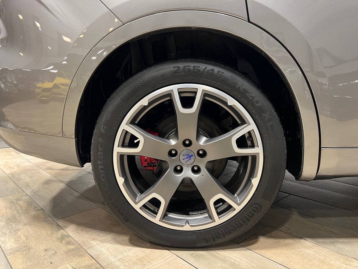 Maserati Levante Diesel 3.0 V6 Turbo 275 SPORT /CARPLAY/ATTELAGE/