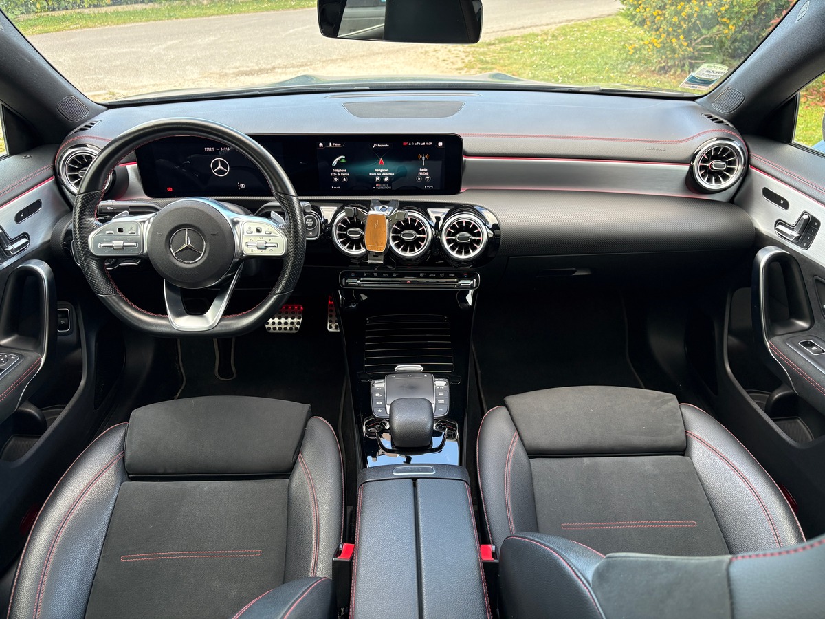 Mercedes Benz CLA 200 d AMG LINE