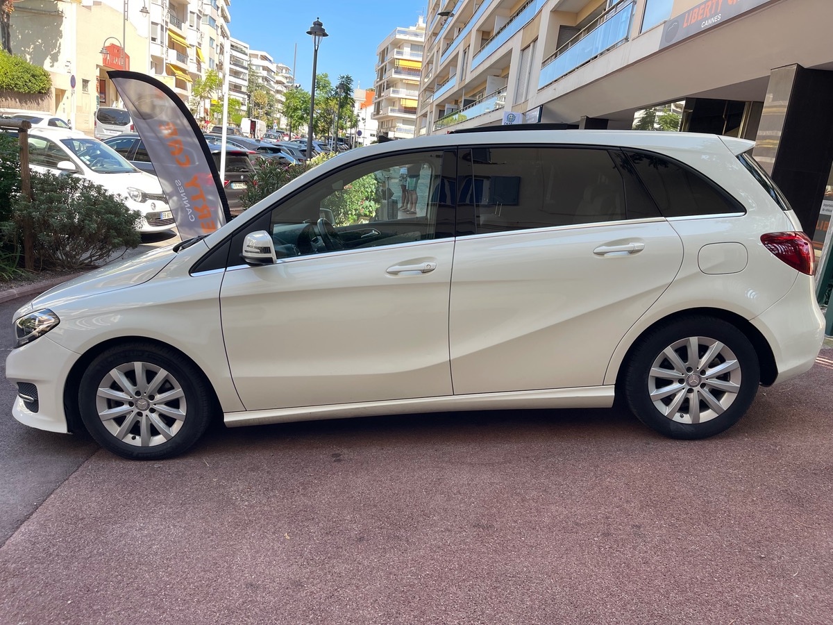 Mercedes Benz CLASSE B 200 1.6 i 156 CV / Toit Ouvrant / Phase 2 / Intérieur Beige / Caméra