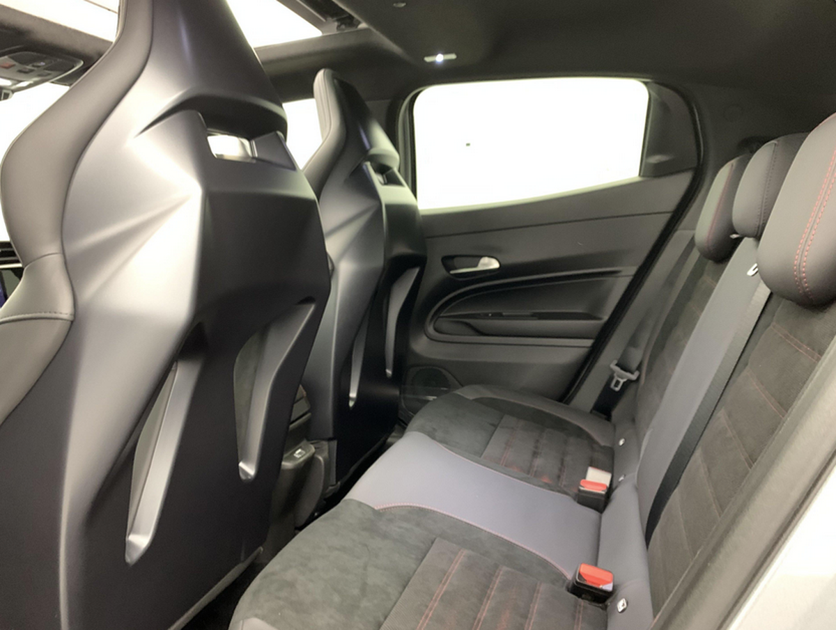 Alfa Romeo JUNIOR 1.2 hybride 145 ch eDCT6 Speciale garantie 36 mois constructeur