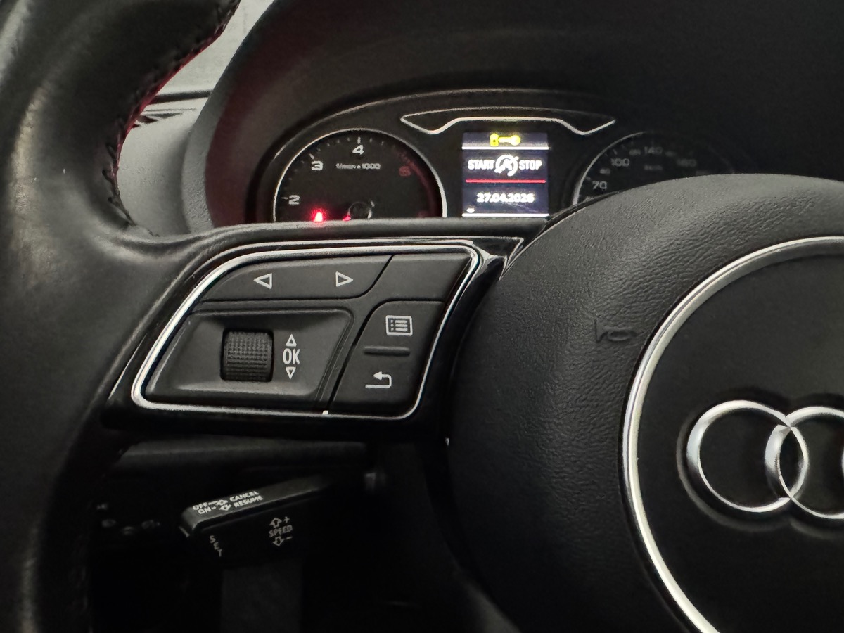 Audi A3 1.6 tdi S tronic / Xénons / Radar de stationnement Av Ar
