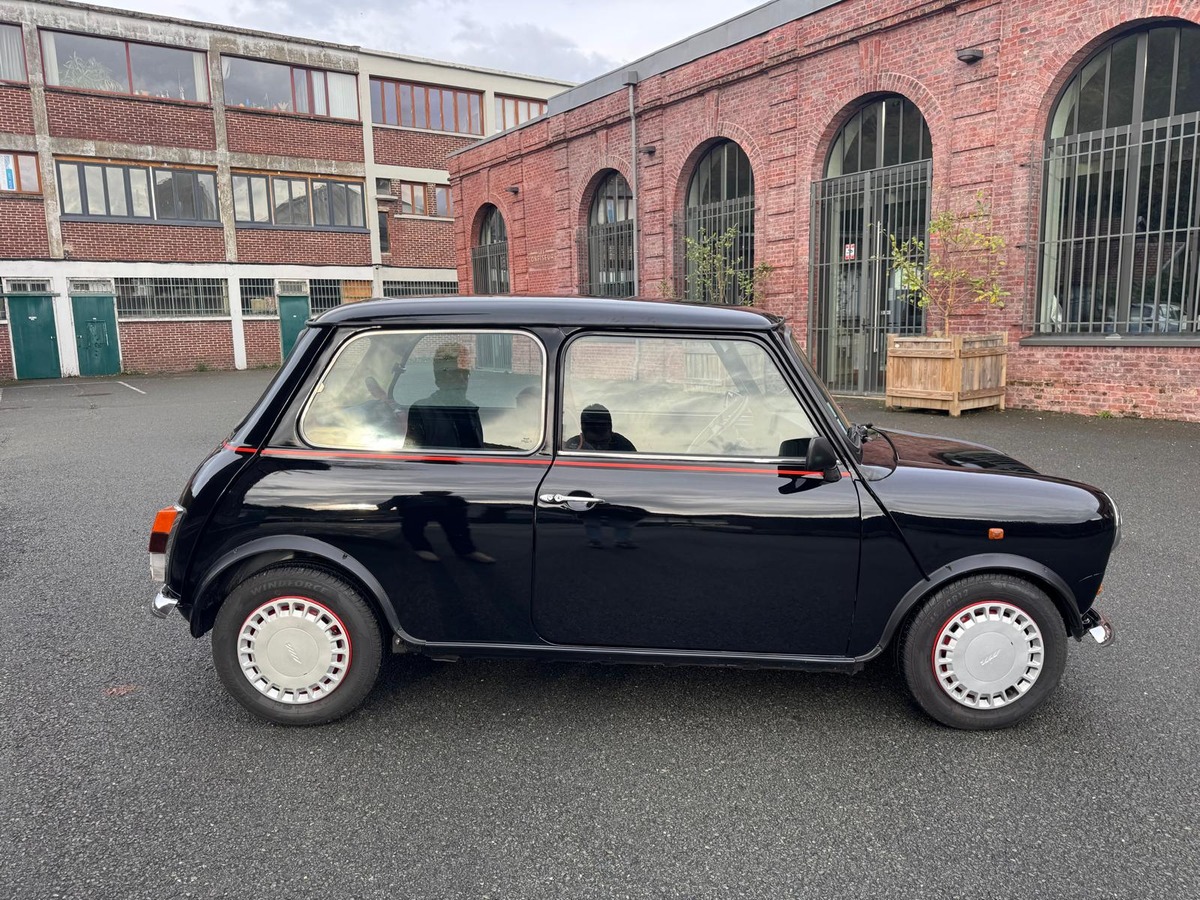 Mini Mini 1000cc 30eme anniversaire "Jet black"