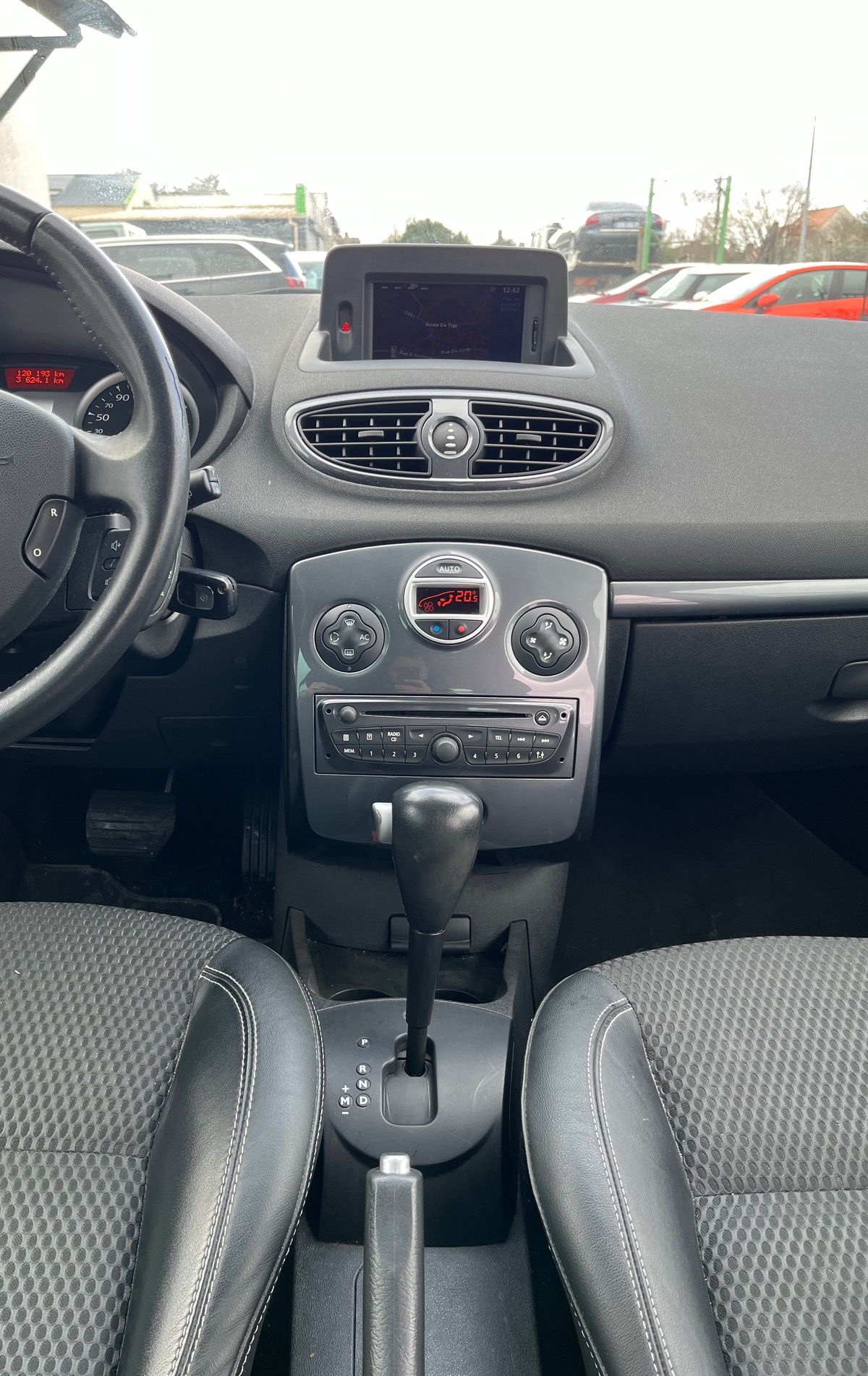 RENAULT Clio 1.6 16V 111 CV / BOITE AUTOMATIQUE