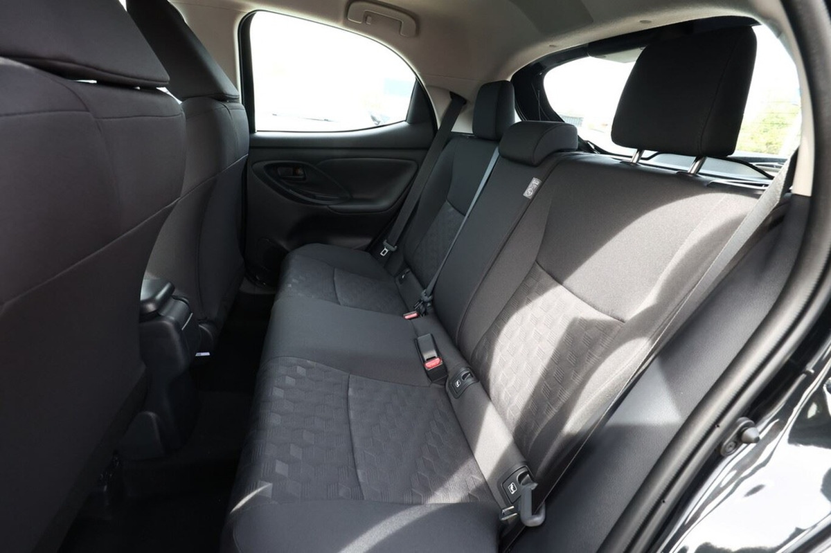 Toyota Yaris Hybrid 116 chevaux CVT | Reconnaissance des panneaux | Régulateur de vitesse adaptatif