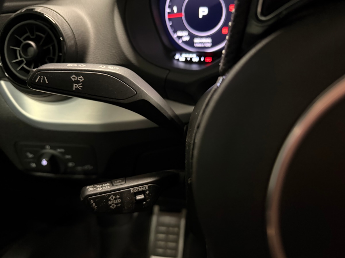 Audi Q2 35 tdi S Line Quattro Cock Pit / Caméra de Recul / Suivi Audi