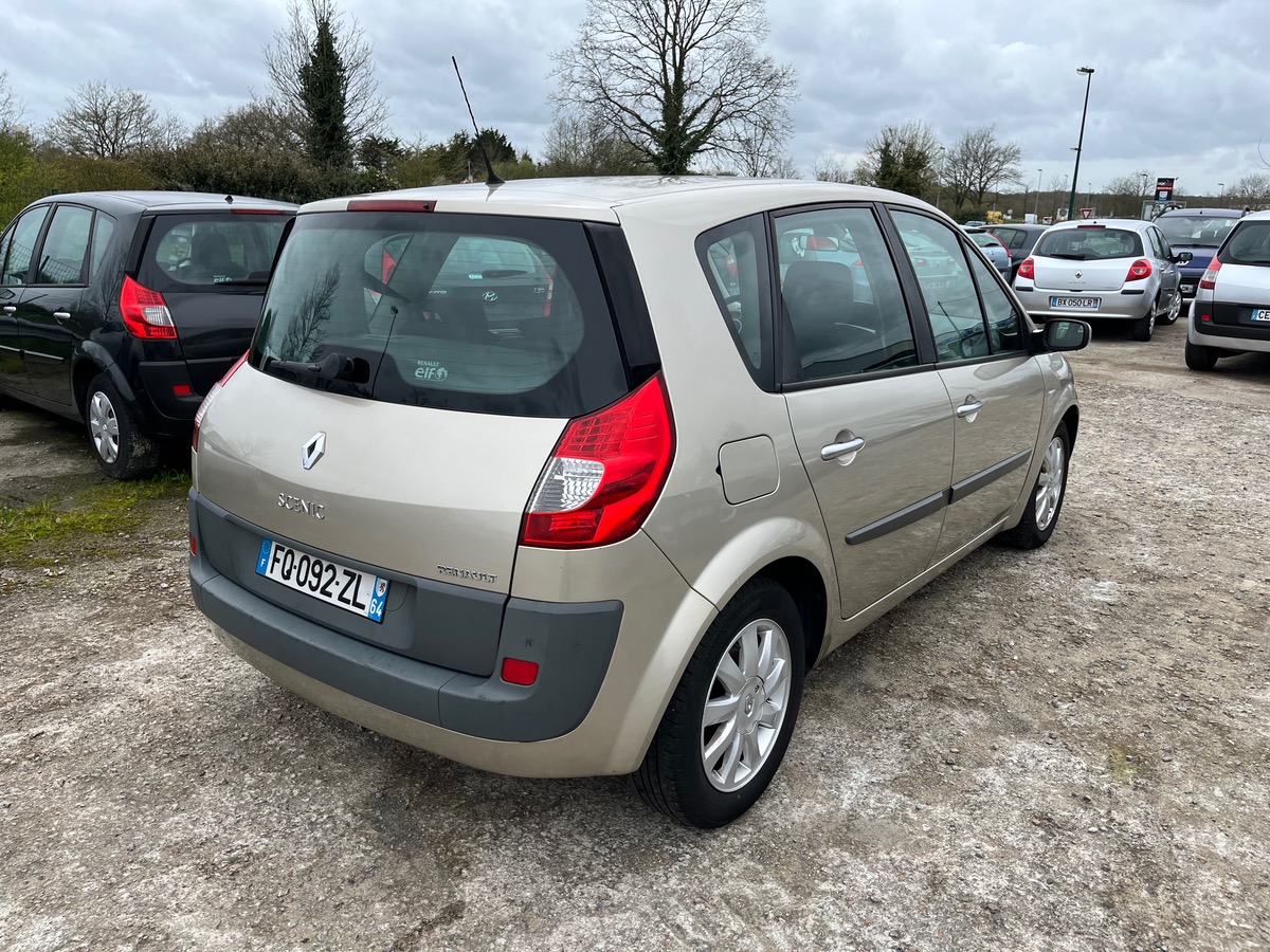 RENAULT Scenic 1.9 dci 111681KM