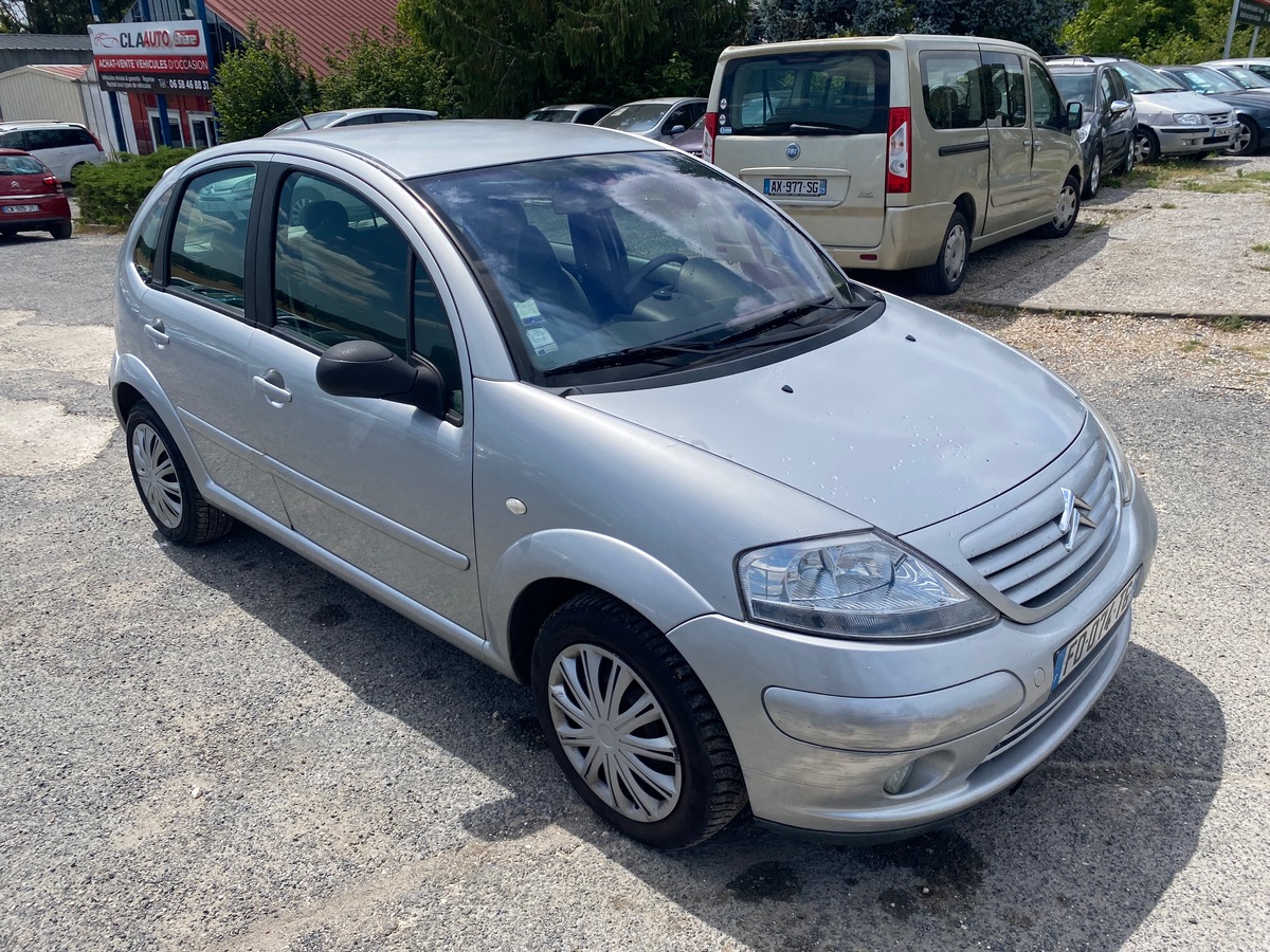 Citroën C3 1.4i 90cv boite auto 114055km nous sommes ouvert ce lundi 14