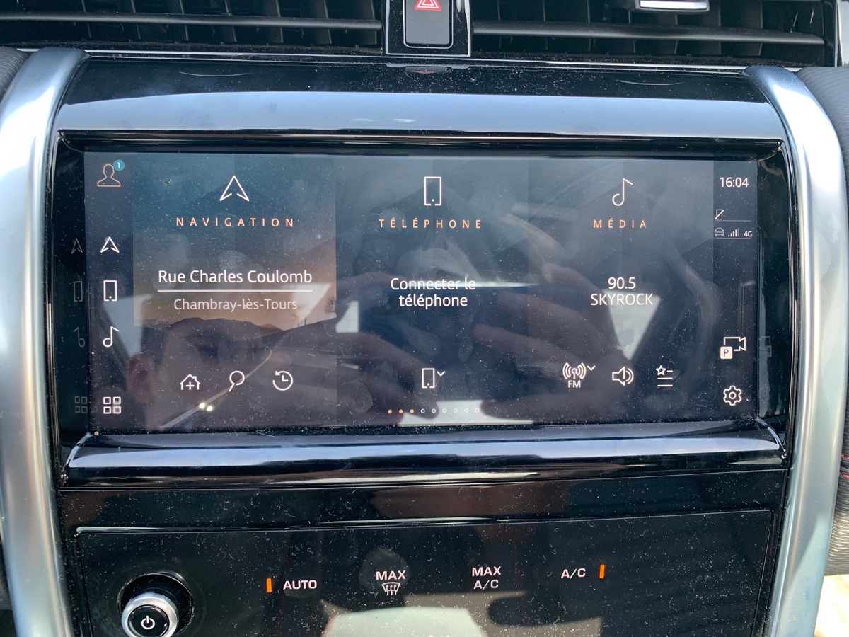 Land-Rover Discovery Sport L550 | P300e | PHEV | Toit panoramique | Caméra recul | Apple car play