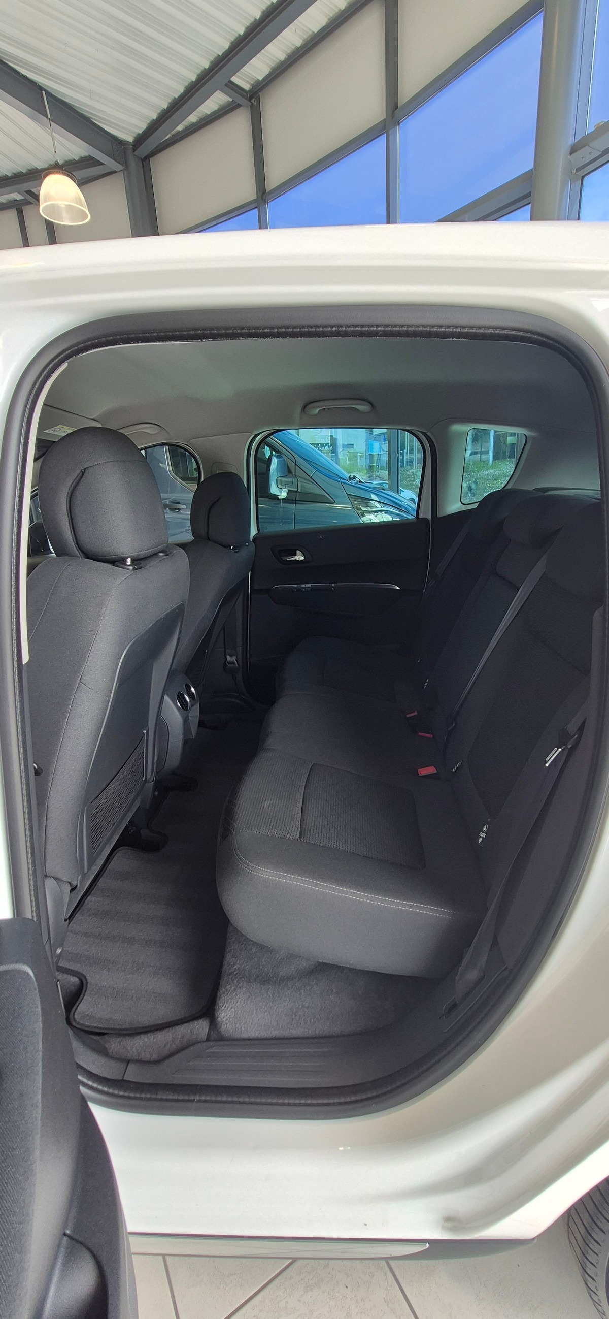 Peugeot 3008 1.2L STYLE  130CV PURETECH S&S