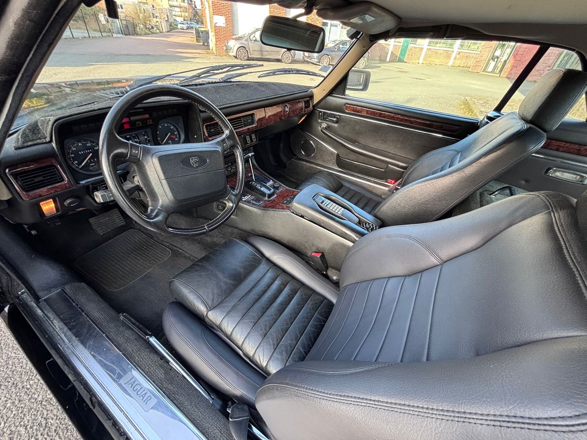 Jaguar XJS Cabriolet V12 289cv boite automatique