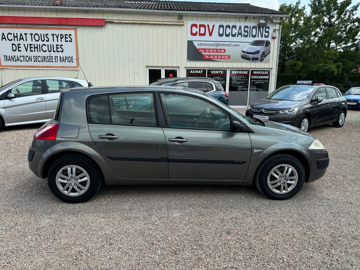 RENAULT Megane 1.6 I 115 CV HATCHBACK