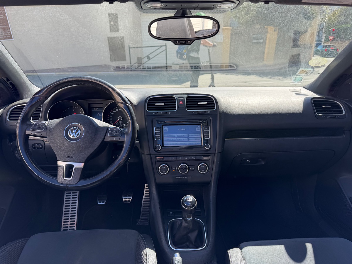 Volkswagen Golf VI CABRIOLET 1.6 TDI 105 CV / Carat / intérieur Cuir Alcantara/ Radar Arr et Avt