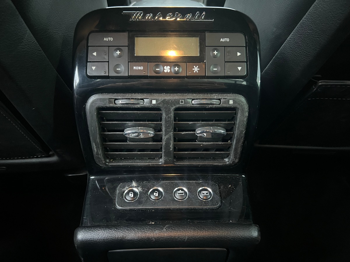 Maserati Quattroporte 4,7 S V8 431, SUIVI COMPLET , PACK BLACK, SIEGES CHAUFFANTS, COVERING