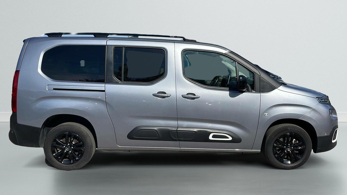 Citroën Berlingo Berlingo Taille XL 7pl BlueHDi 130 S S BVM6 Shine ( CLEES EN MAINS )