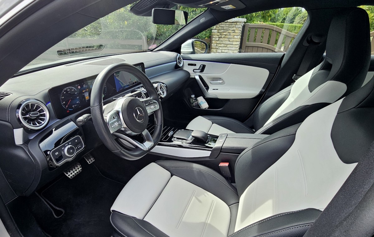 MERCEDES CLA 250E | 218 ch | Toit ouvrant panoramique | Pack AMG LINE