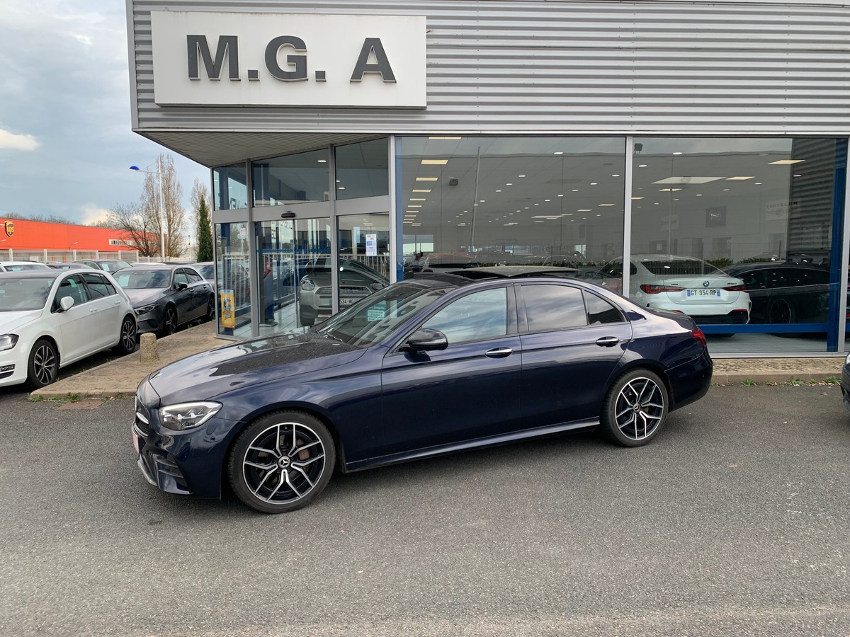 Mercedes-Benz Classe E 200 ch | 220 AMG LINE | Pack Premium | Pack Sport Black | Toit ouvrant