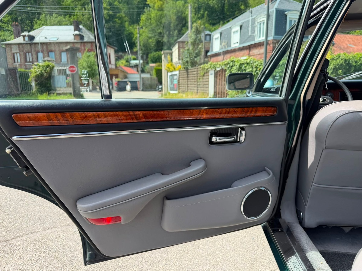 Jaguar XJ 6 Série 3 4.2 204cv - boite automatique