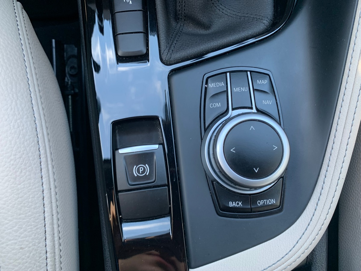 Bmw X1 192 chevaux | sDRIVE 20iA | M Sport | Caméra de recul | Harman Kardon | Attelage amovible