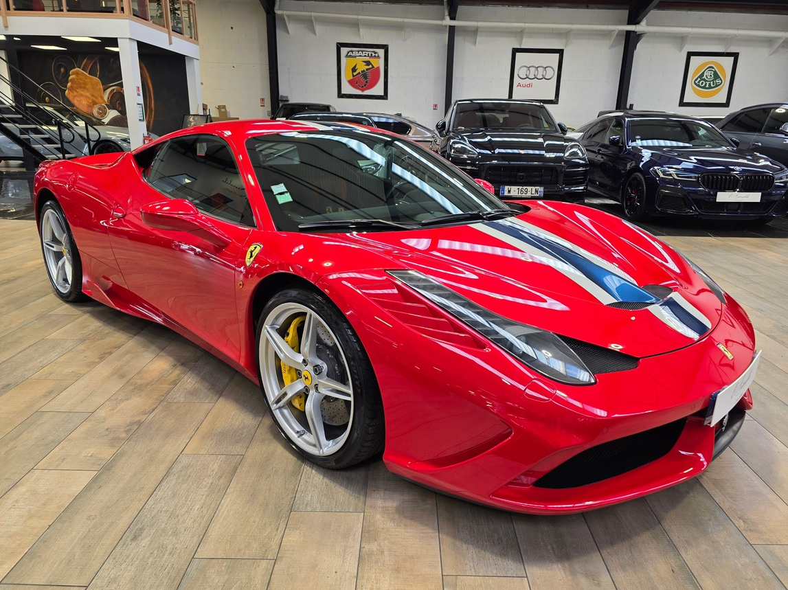 Ferrari 458 SPECIALE 4.5 605 ORIGINE FRANCE // ROSO CORSA /  BANDES NART / HARNAIS A