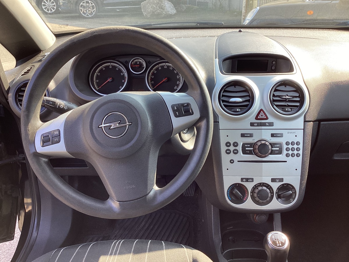 Opel Corsa 1.4 ACTIVE