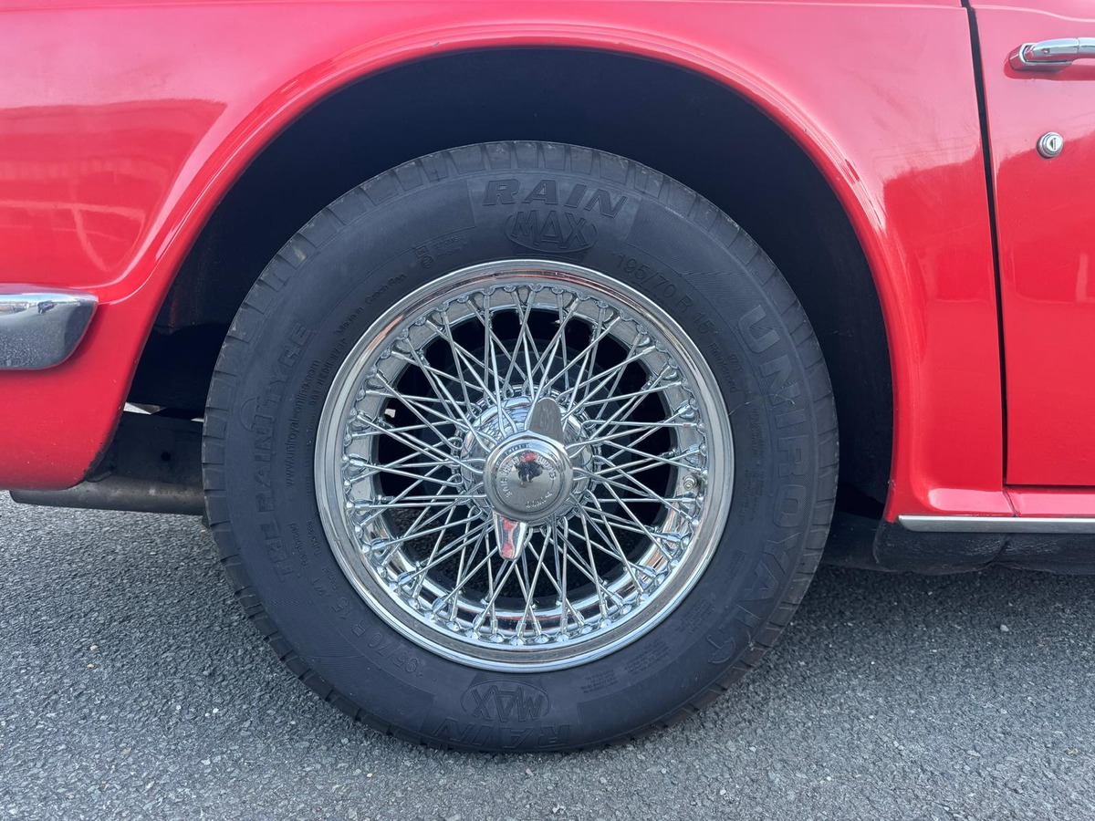 Triumph TR 6 Overdrive cabriolet 1976 - conduite à gauche