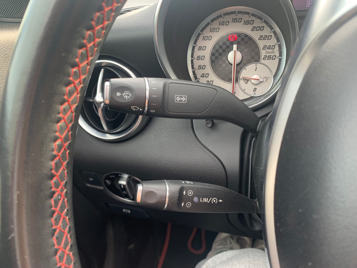 Mercedes-Benz Classe SLK 250 | 204 ch | GPS | Cuir | Siéges chauffants | Climatisation | Bluetooth