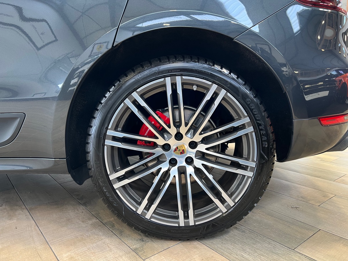 Porsche Macan GTS 3.0 BI-Turbo V6 360 cv PDK7 