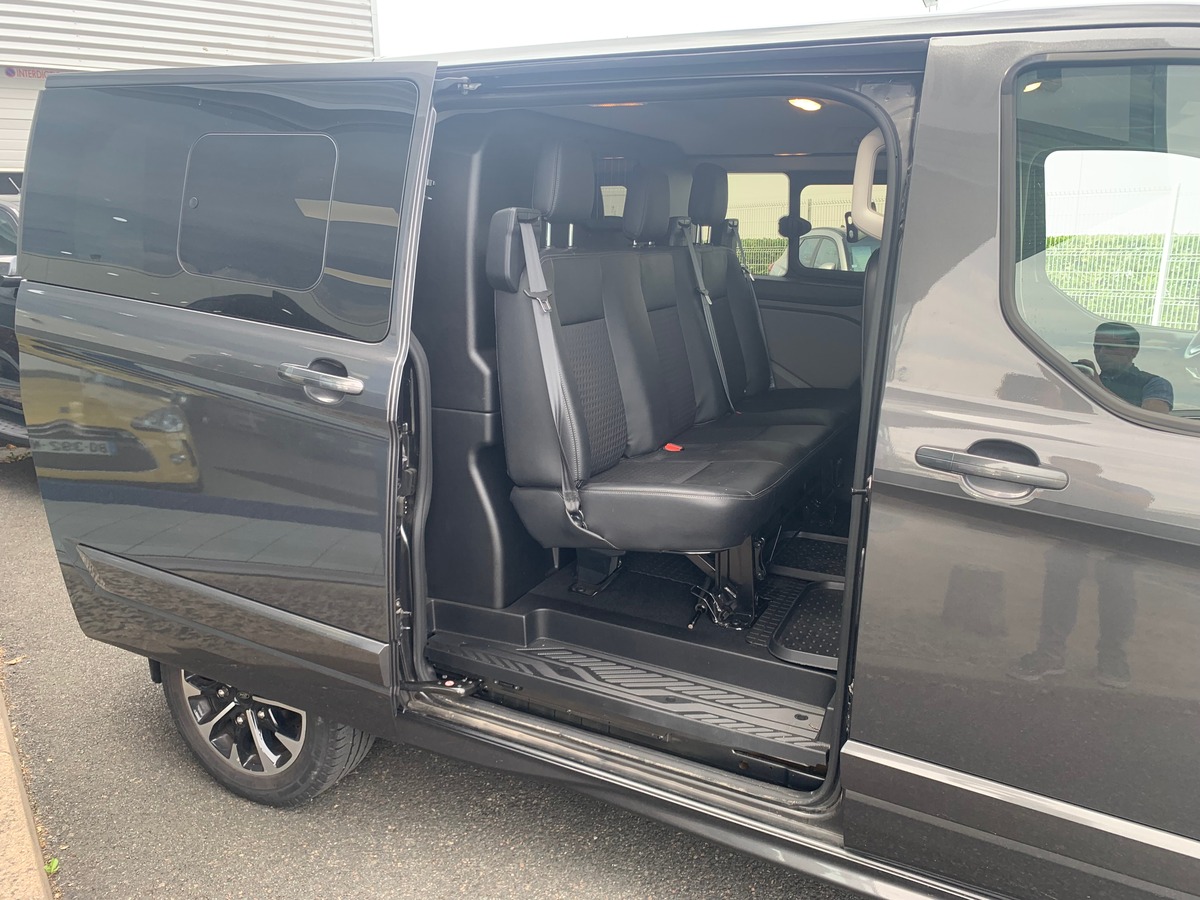 Ford TRANSIT CUSTOM 170 ch | SPORT | 5 Places | L1H1 | Premiére MAIN | Caméra de recul | Attelage