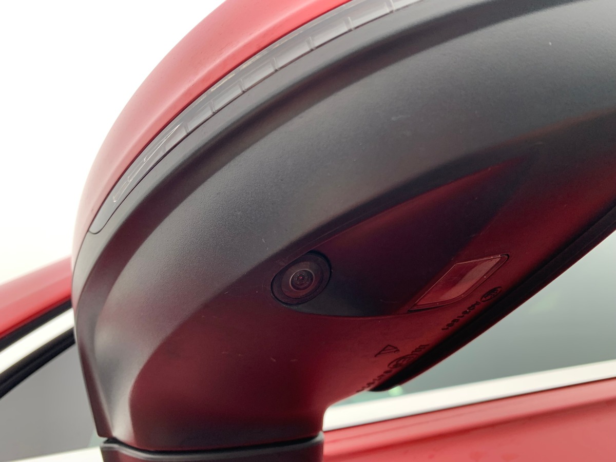 Volkswagen Tiguan 150 | ELEGANCE EXCLUSIVE | Toit ouvrant panoramique | Cuir | Caméra avant arriére