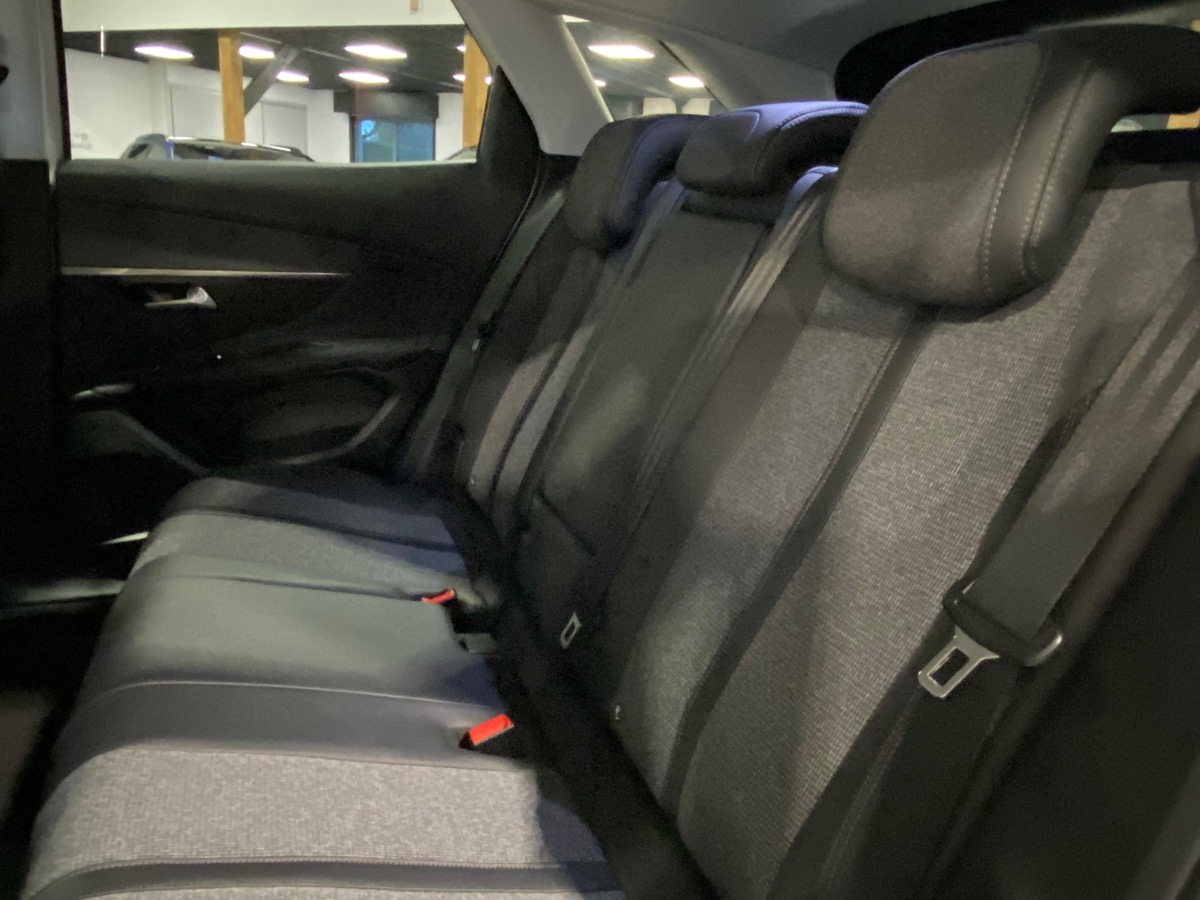 Peugeot 3008 1.6 EAT6 120 ALLURE BUSINESS a
