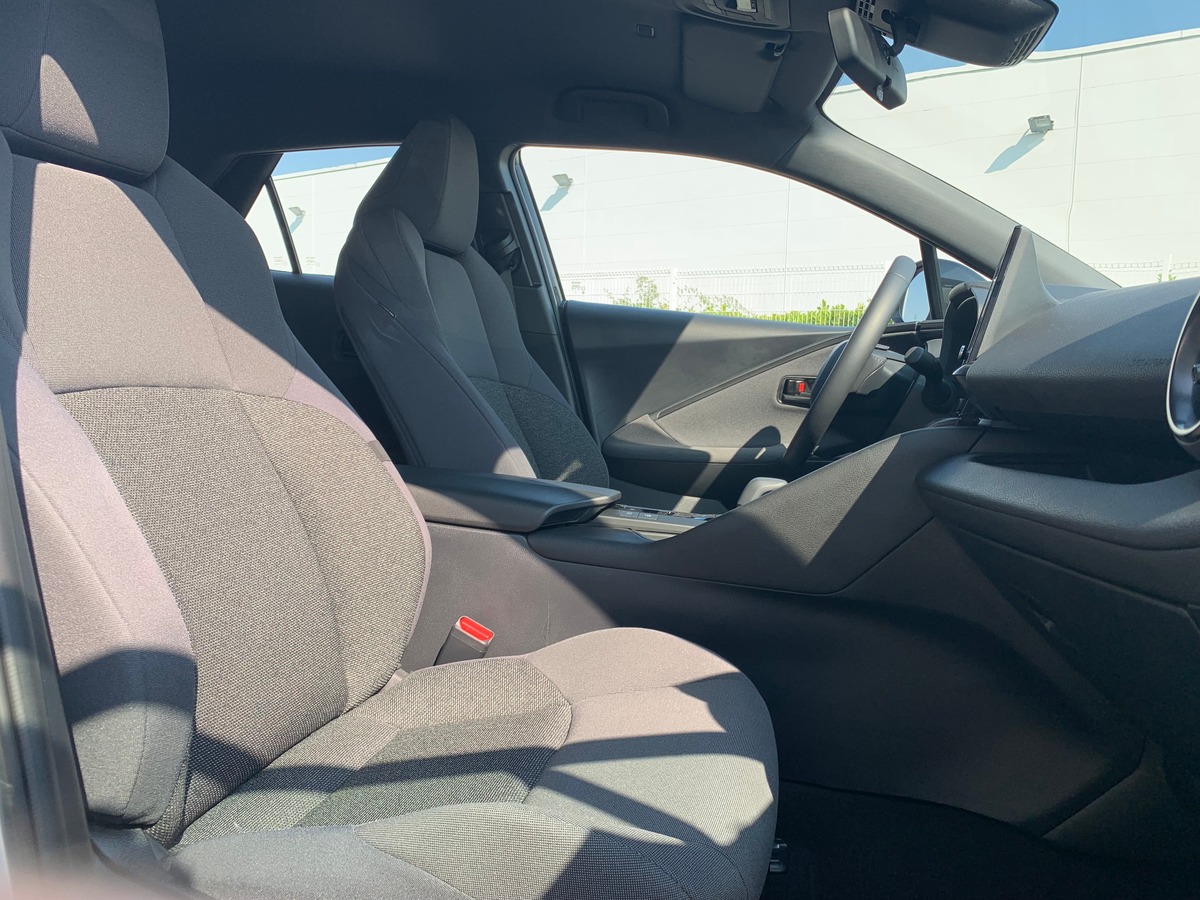 Toyota TOYOTA C HR 140 ch | Apple car Play Android Auto | Caméra de recul | Régulateur de vitesse