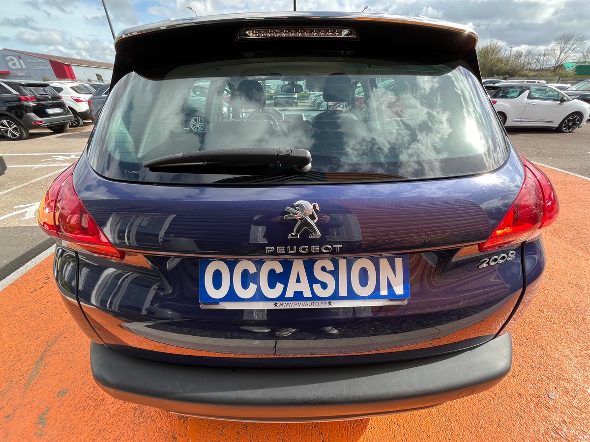 Peugeot 2008 1.2 VTi 12V 82 CH