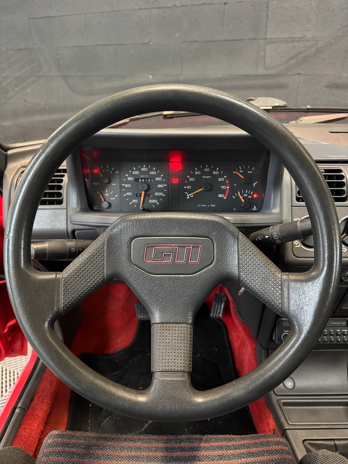 Peugeot 205 1.6 GTi 115