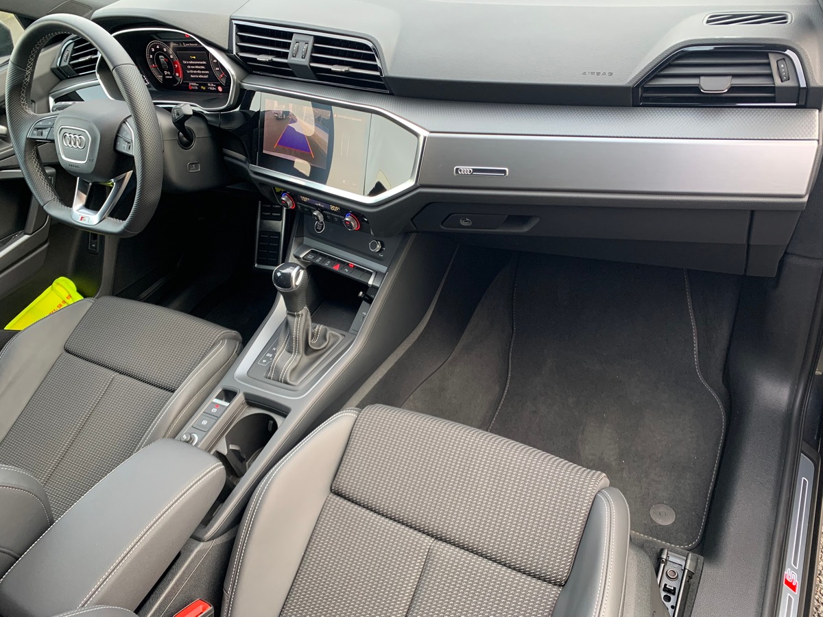 Audi Q3 Sportback 150 ch | S-line | Première main | Caméra de recul | Pack esthétique noir plus