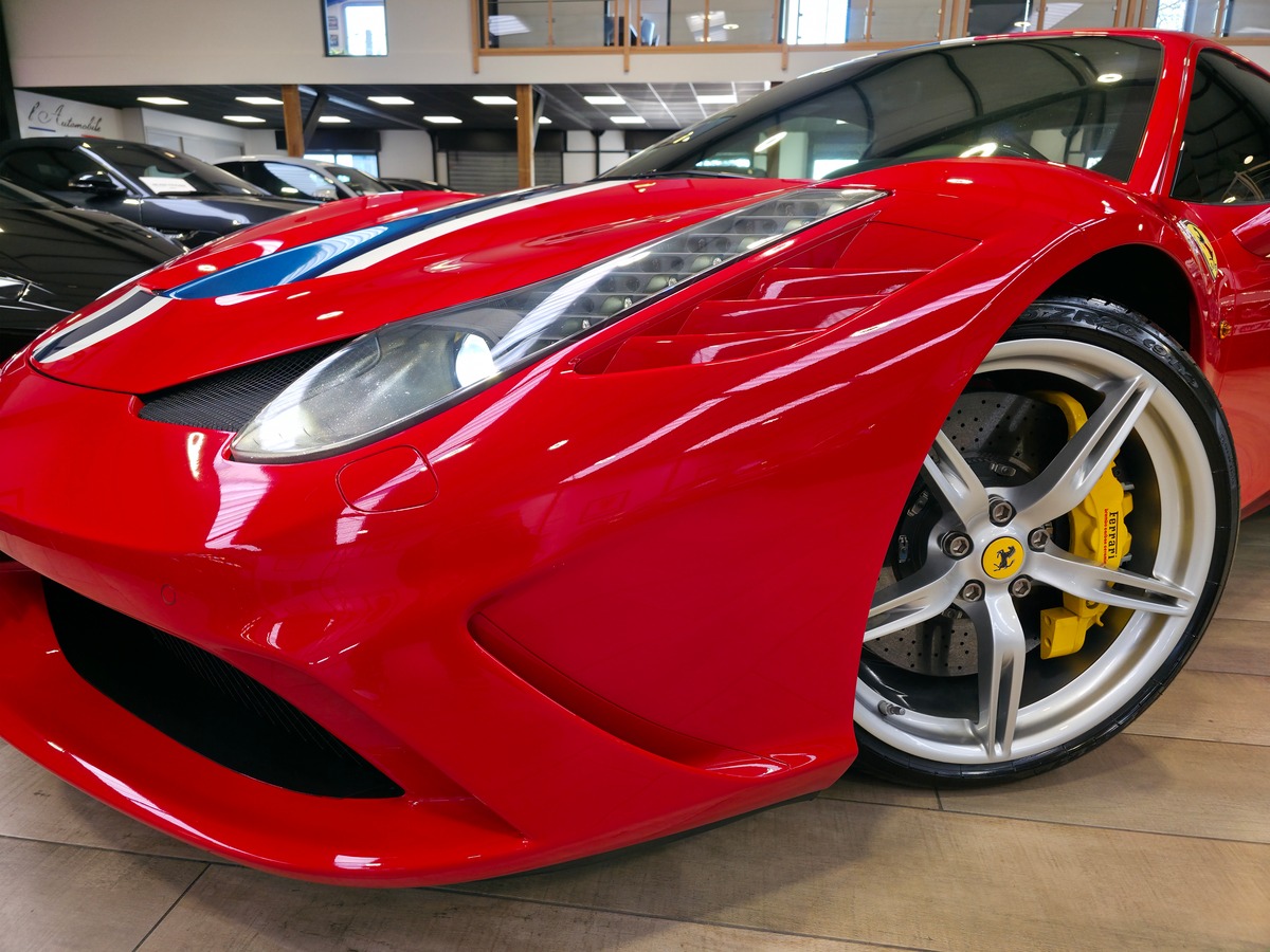 Ferrari 458 SPECIALE 4.5 605 ORIGINE FRANCE // ROSO CORSA /  BANDES NART / HARNAIS A