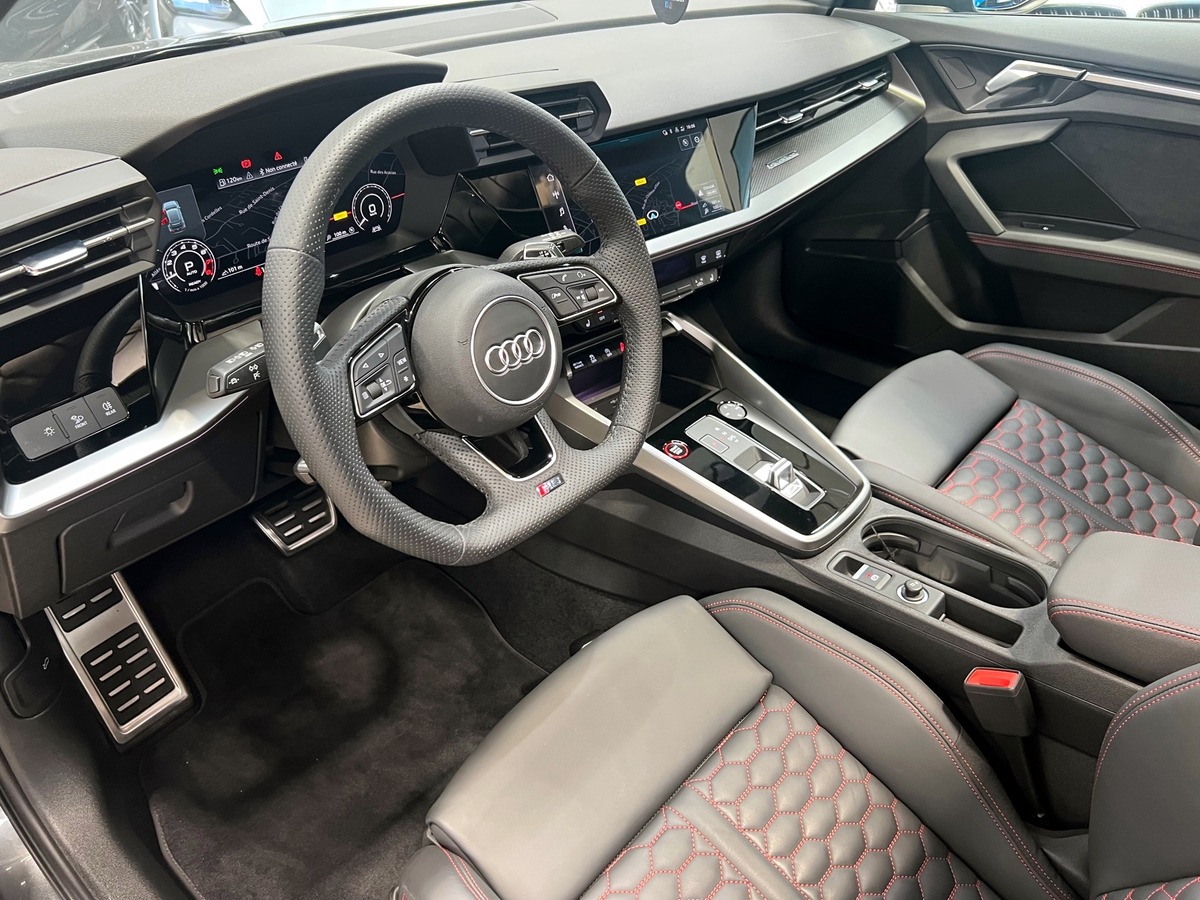Audi RS3 Sportback QUATTRO 2.5L TFSi 400  S-TRONIC DAYTONA GREY 