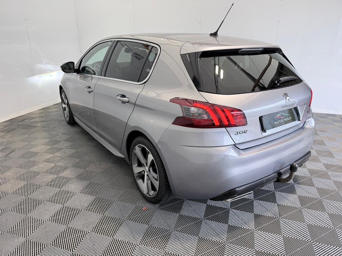 Peugeot 308 Eat6  1.6 Bluehdi 115 Gt line