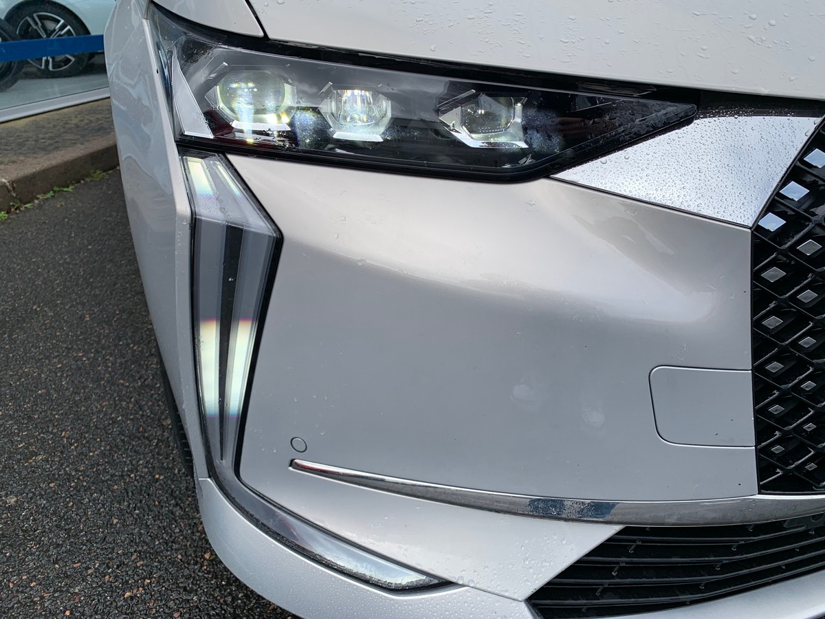 Citroën DS4 225 | Rivoli | Caméra 360° | Apple car Play | Régulateur de vitesse adaptatif | Attelage