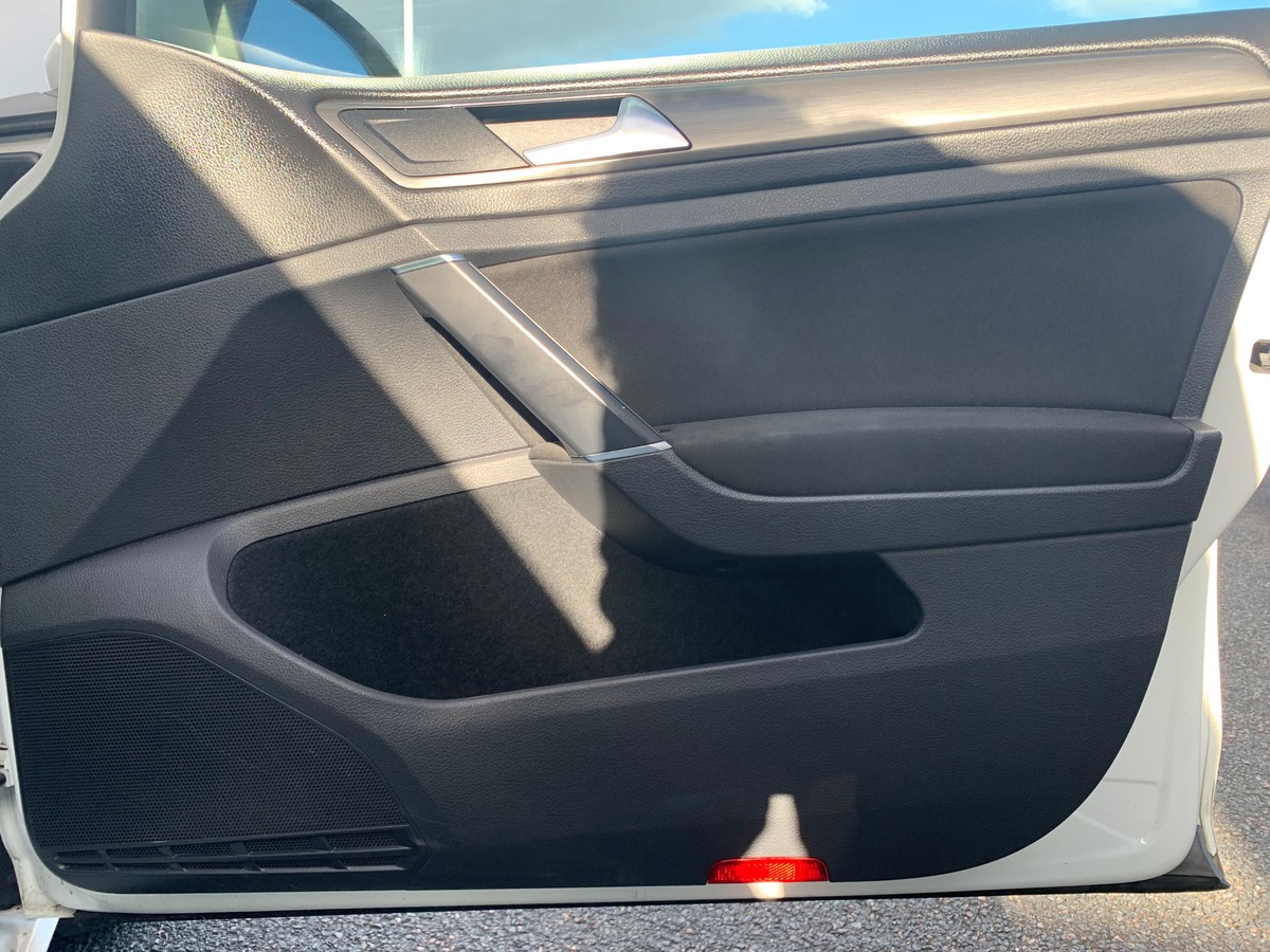 Volkswagen GOLF 7 105 ch | Confortline | Toit ouvrant | Régulateur de vitesse | Radar avant et arriére