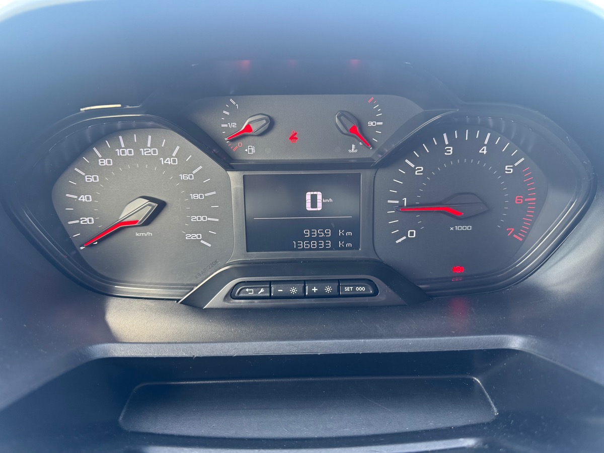 Peugeot Partner L2 LONG 1.5 BHDI 100CH PREMIUM 2 PLACES / PRIX HT