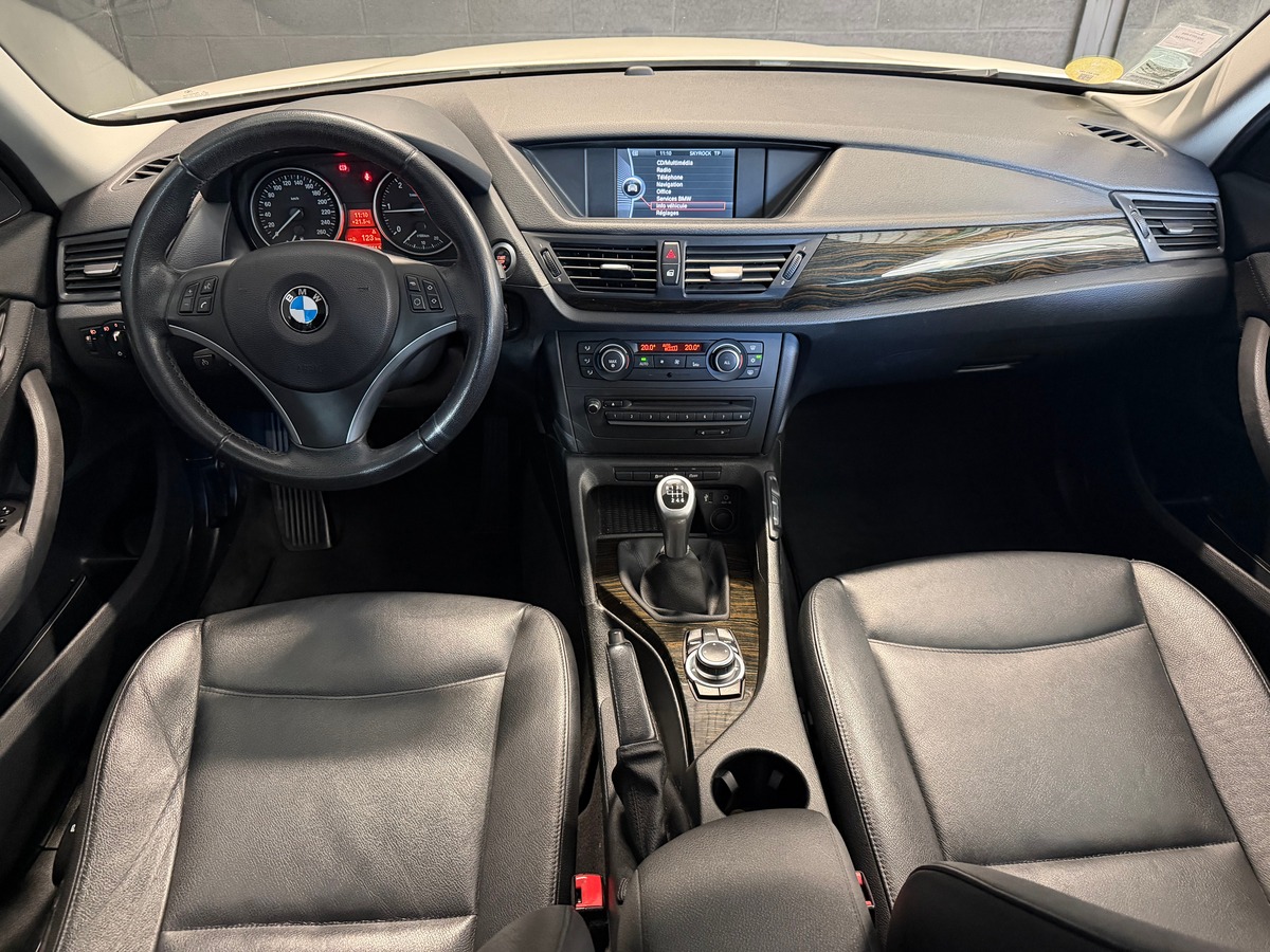 Bmw X1 E84 xdrive18 2.0 143 CV / 1er Main / GPS / Radar de stationnement Av / Ar