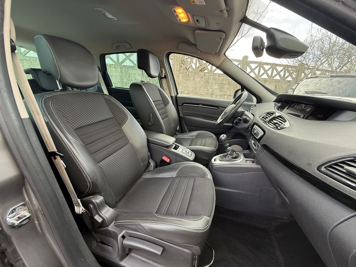 RENAULT Scenic 1.5 DCI 110 CV BOSE ÉDITION 1er main garantie 6 mois