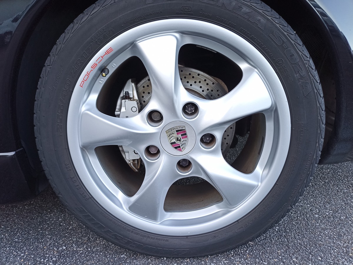 Porsche 911 CARRERA 4 TIPTRONIC