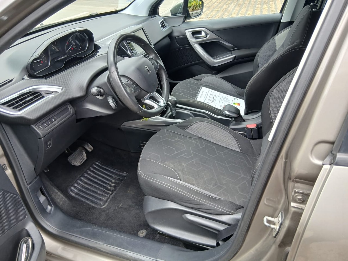 Peugeot 2008 1.2 TURBO ESSENCE 110CV