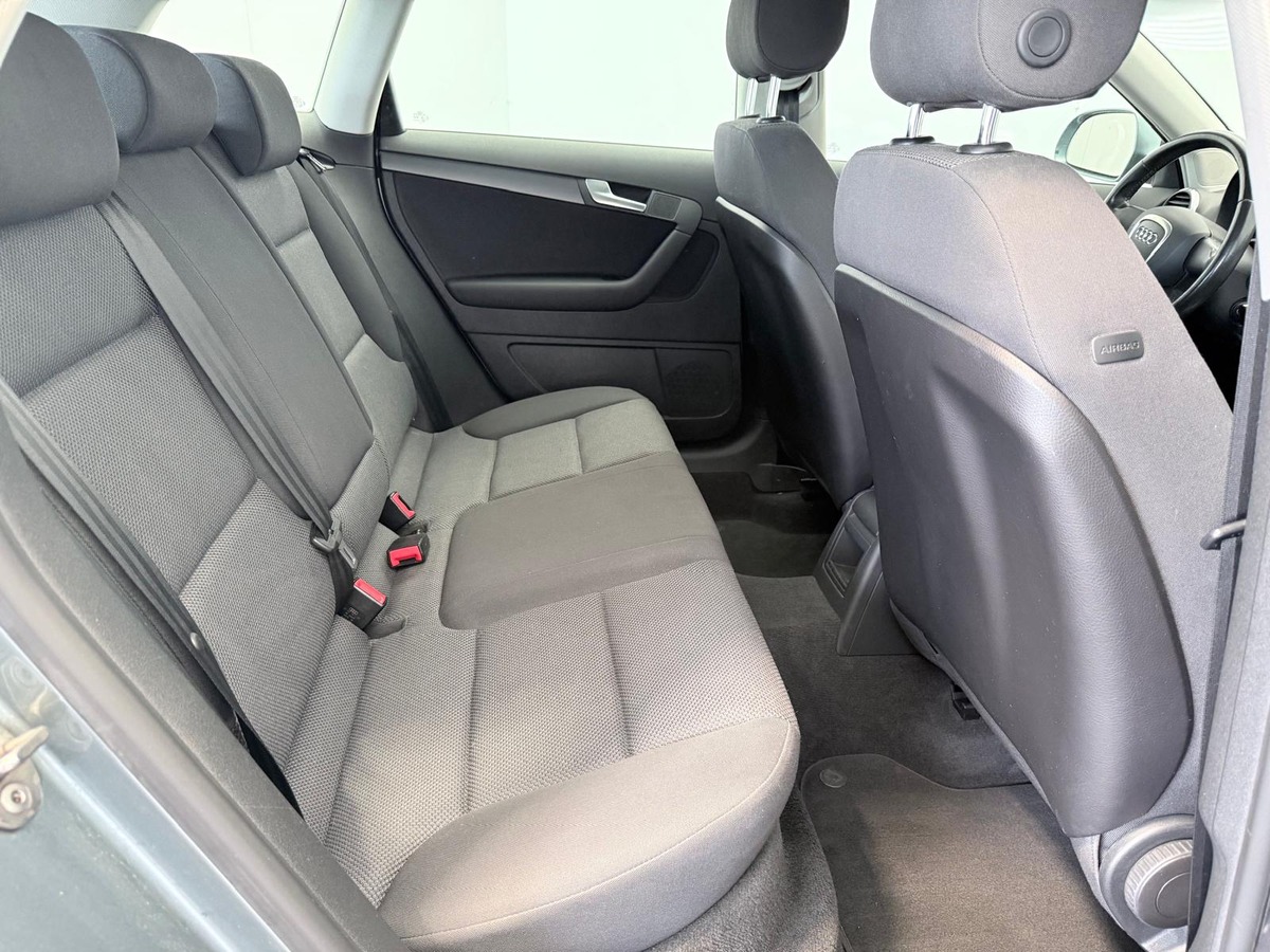 Audi A3 Sportback 1.6 TDI 105  S-tronic Attraction   Première main