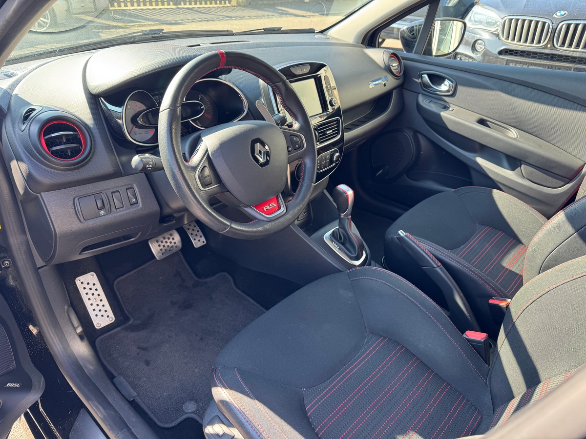 RENAULT Clio RS TROPHY 220CH
