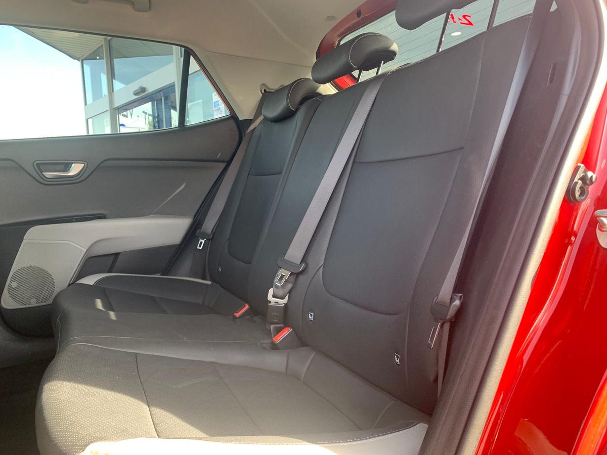 Kia Stonic 120 ch | Premium | Caméra recul | Régulateur vitesse | Apple car Play | Siéges chauffants