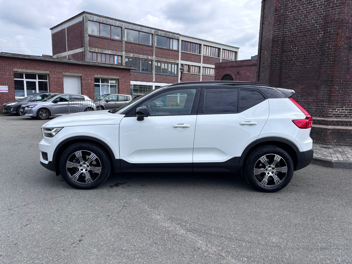 Volvo XC40 2.0 T6 HYBRID - TVA RECUPERABLE - Attelage électrique
