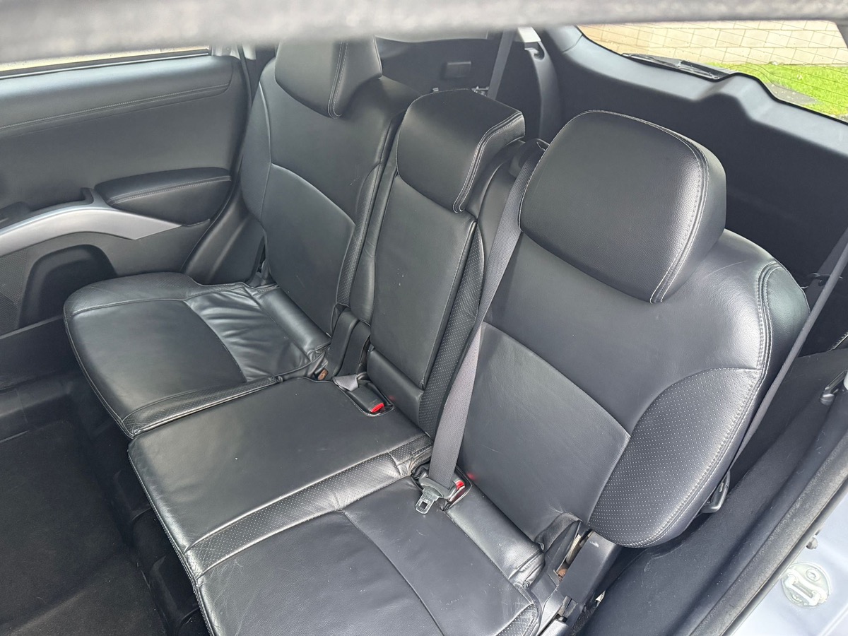 Mitsubishi Outlander 2.2 DI-D 177 CV intense 7 places 4XCBLue